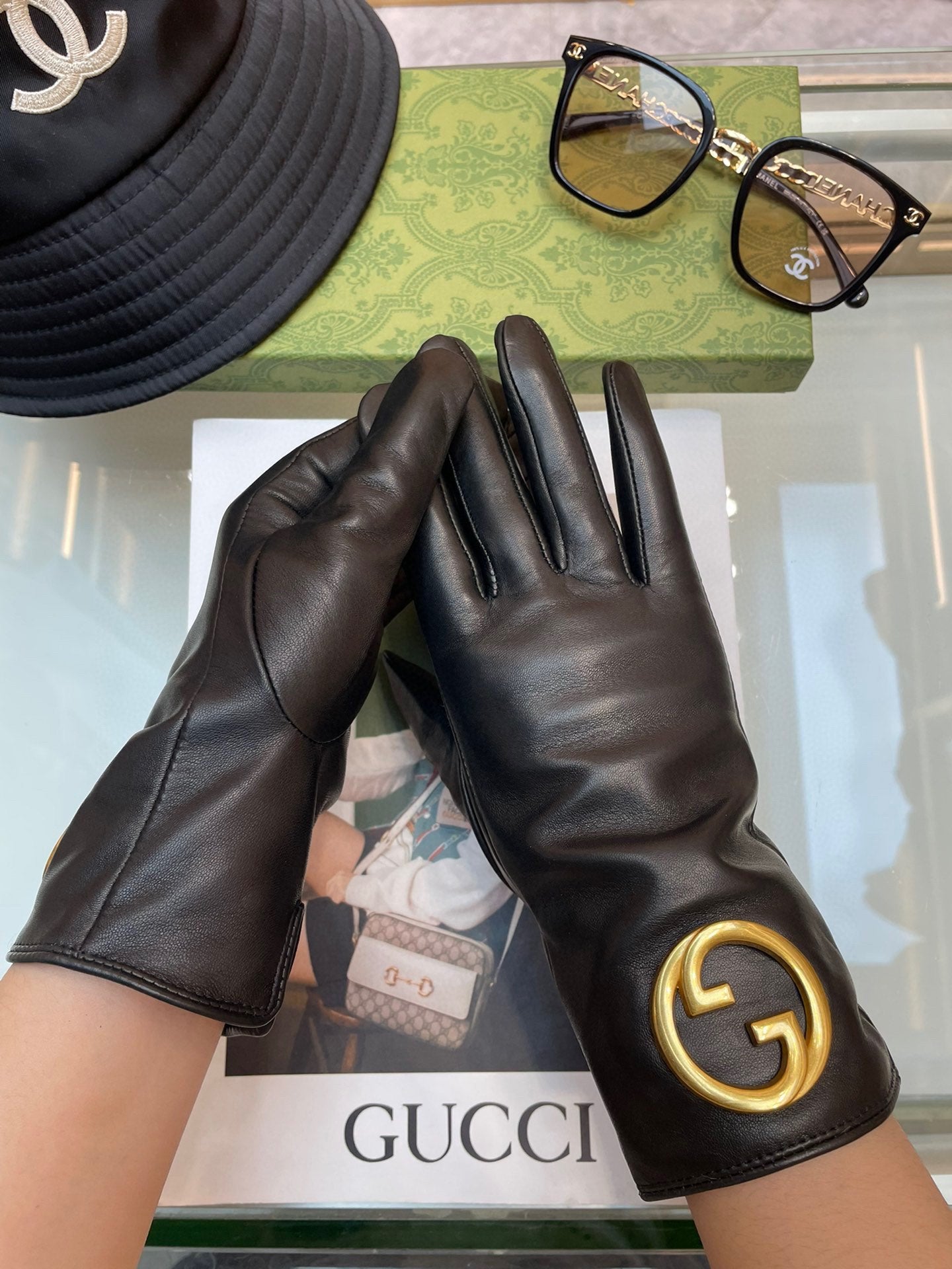 GLOVES IN BLACK SHEEPSKIN WITH CASHMERE LINING 432595 mysite