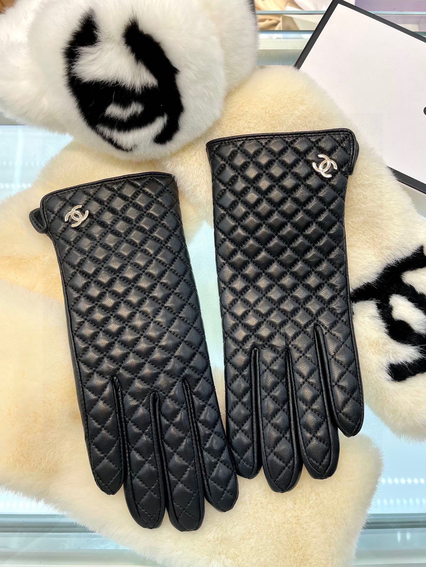 GLOVES IN BLACK LAMBSKIN 463832 mysite