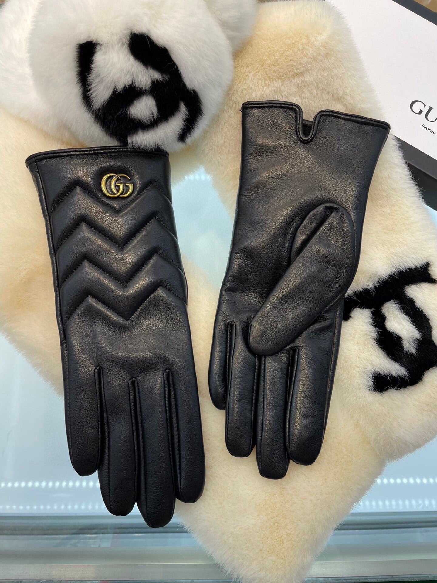 MARMONT GLOVES IN BLACK LAMBSKIN 463844 mysite