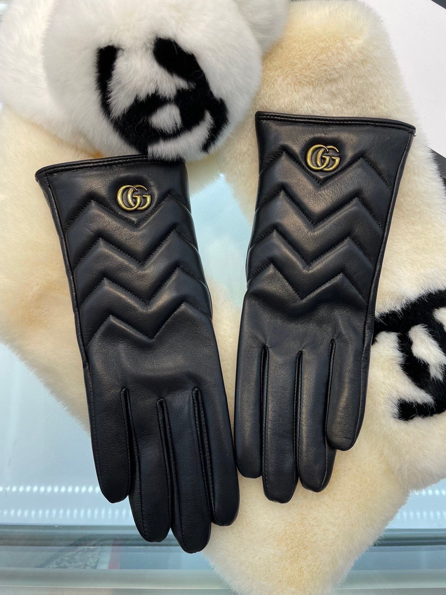 MARMONT GLOVES IN BLACK LAMBSKIN 463844 mysite