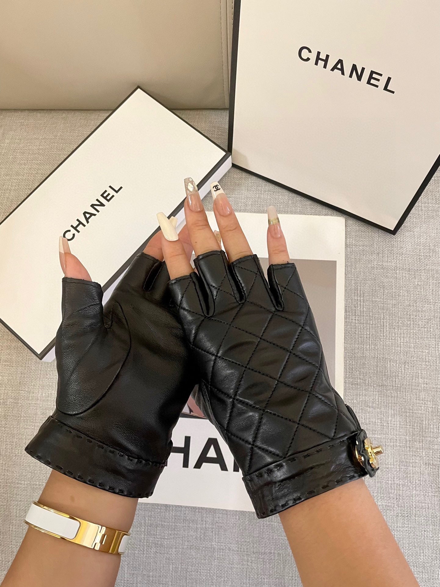 FINGERLESS GLOVES IN BLACK SHEEPSKIN 463845 mysite