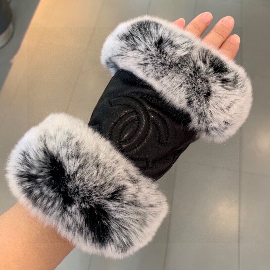 SHORt-STYLE GLOVES IN BLACK SHEEPSKIN AND RABBIT FUR 463852 mysite