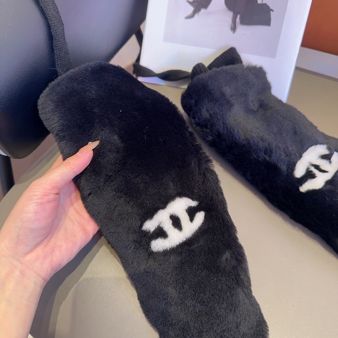 GLOVES IN BLACK RABBIT FUR AND LAMBSKIN 456405 mysite