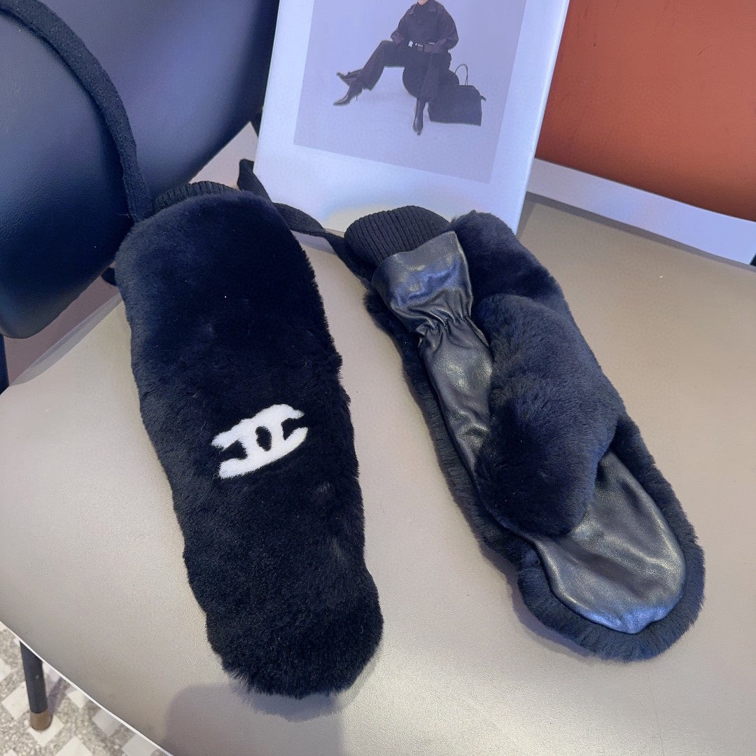 GLOVES IN BLACK RABBIT FUR AND LAMBSKIN 456405 mysite