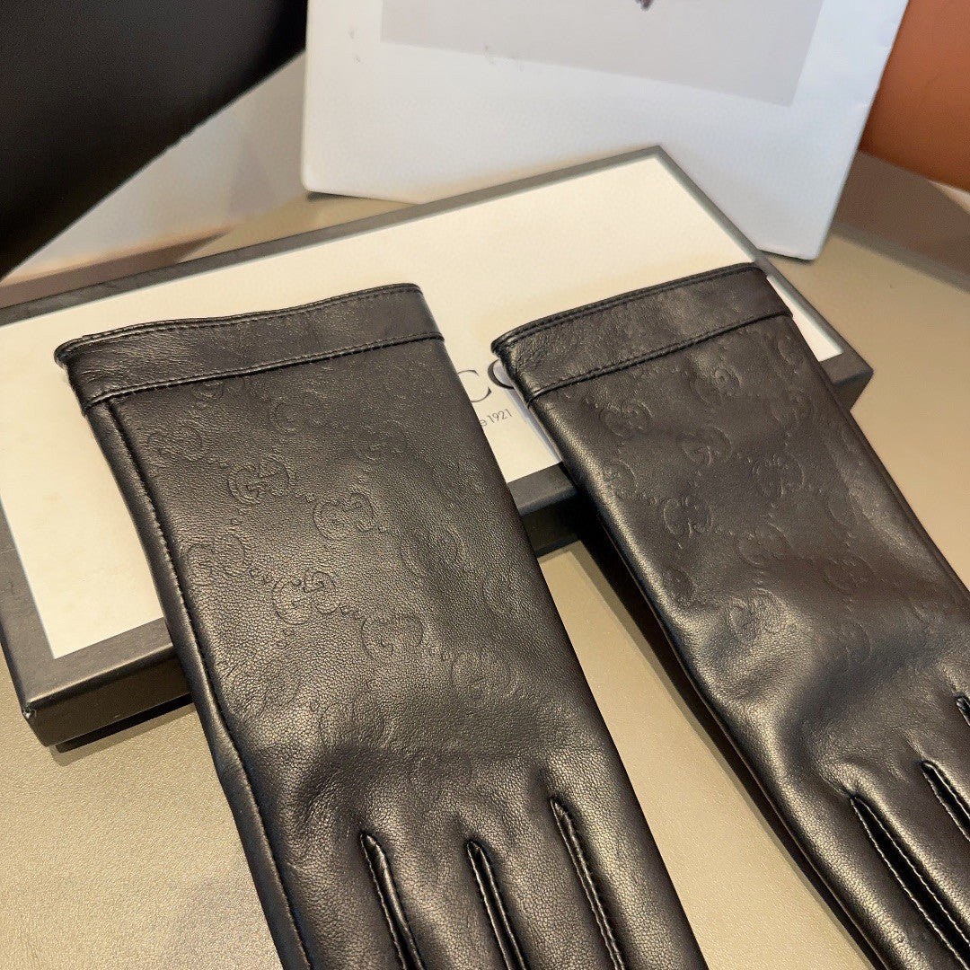 GLOVES IN BLACK EMBOSSED LAMBSKIN 423484 mysite