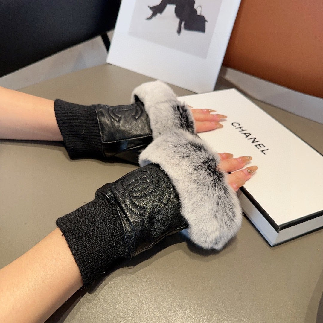 FINGERNESS GLOVES IN BLACK LAMBSKIN AND RABBIT FUR465054 mysite