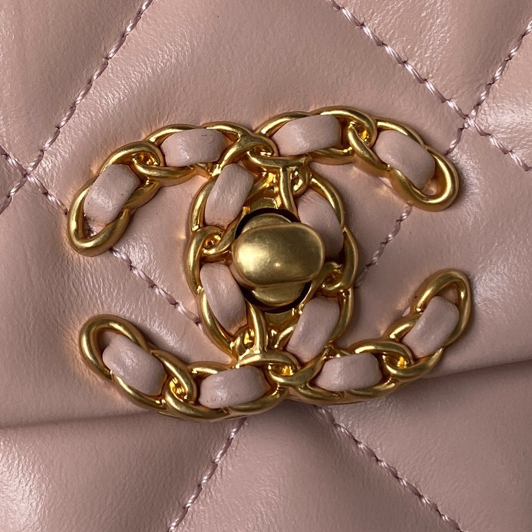 SMALL FLAP BAG 20 IN PEACH PINK LAMBSKIN GOLD HARDWARE mysite