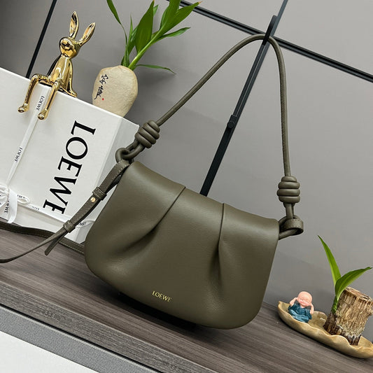 Loew Paseo Shoulder Bag 25cm Dark Olive Cowhide mysite