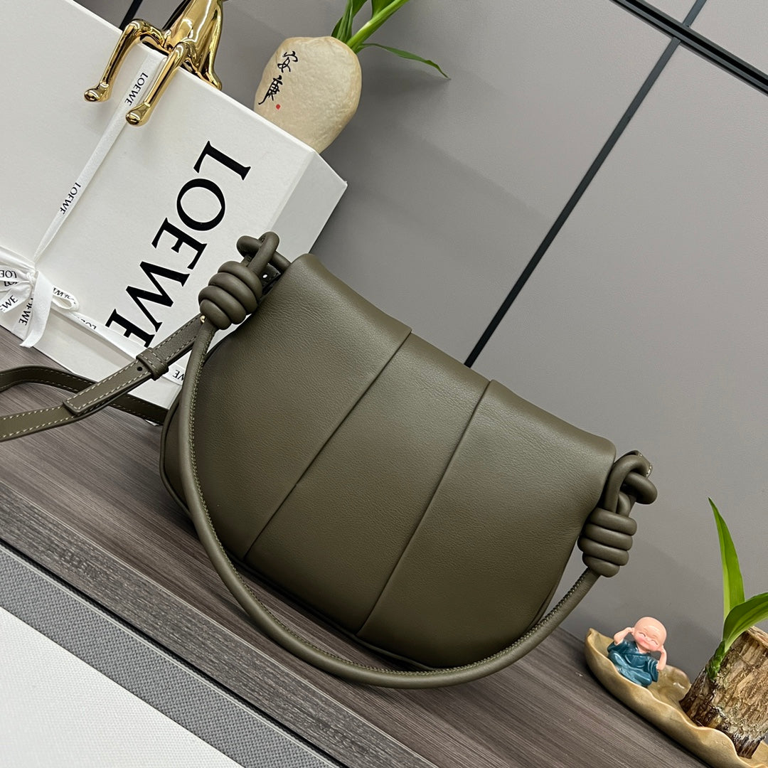 Loew Paseo Shoulder Bag 25cm Dark Olive Cowhide mysite