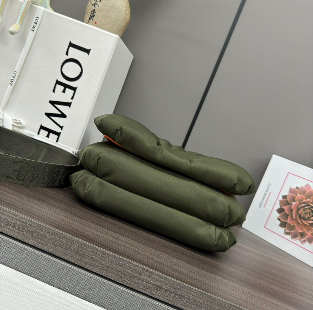 LOE MINI PUFFER GOYA 23 BAG IN ARMY GREEN NAPPA LAMBSKIN mysite