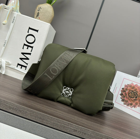 LOE MINI PUFFER GOYA 23 BAG IN ARMY GREEN NAPPA LAMBSKIN mysite