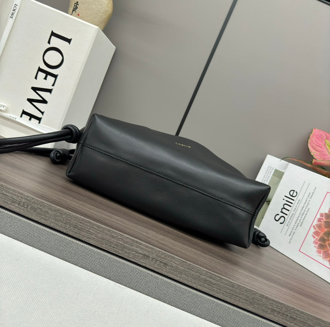 LOE MEDIUM 30 FLAMENCO PURSE BUCKET IN BLACK LAMBSKIN mysite