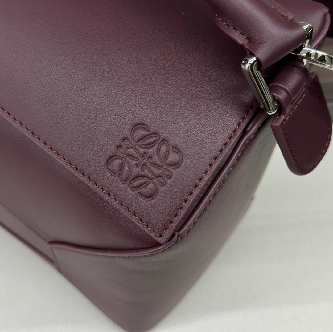 LOE PUZZLE 33 BAG IN WINE PURPLE CALFSKIN mysite