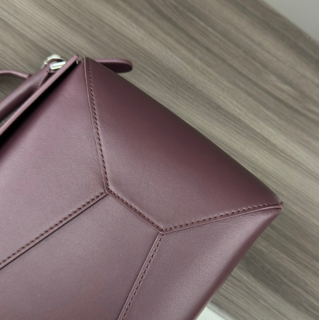LOE PUZZLE 33 BAG IN WINE PURPLE CALFSKIN mysite