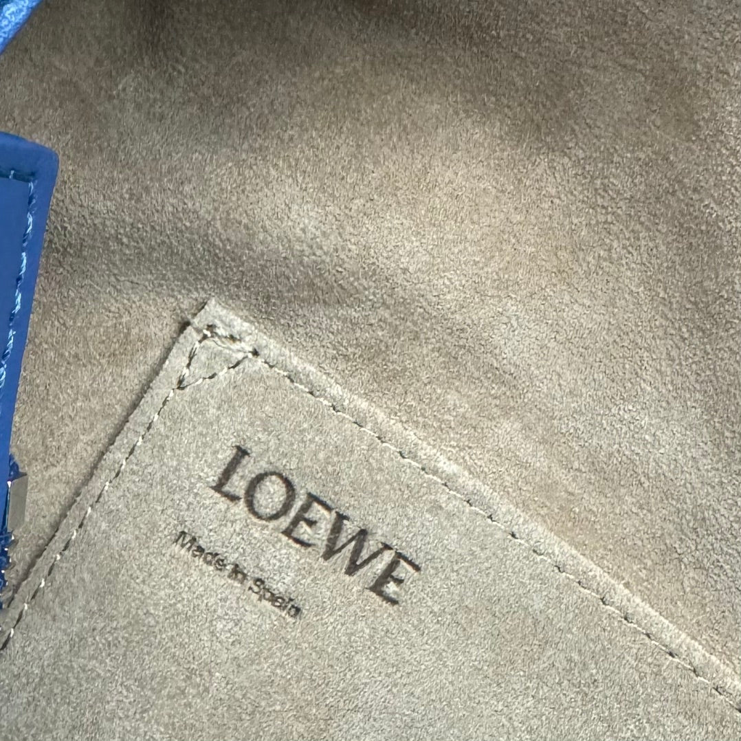 LOE PUZZLE 33 BAG IN COBALT BLUE CALFSKIN mysite