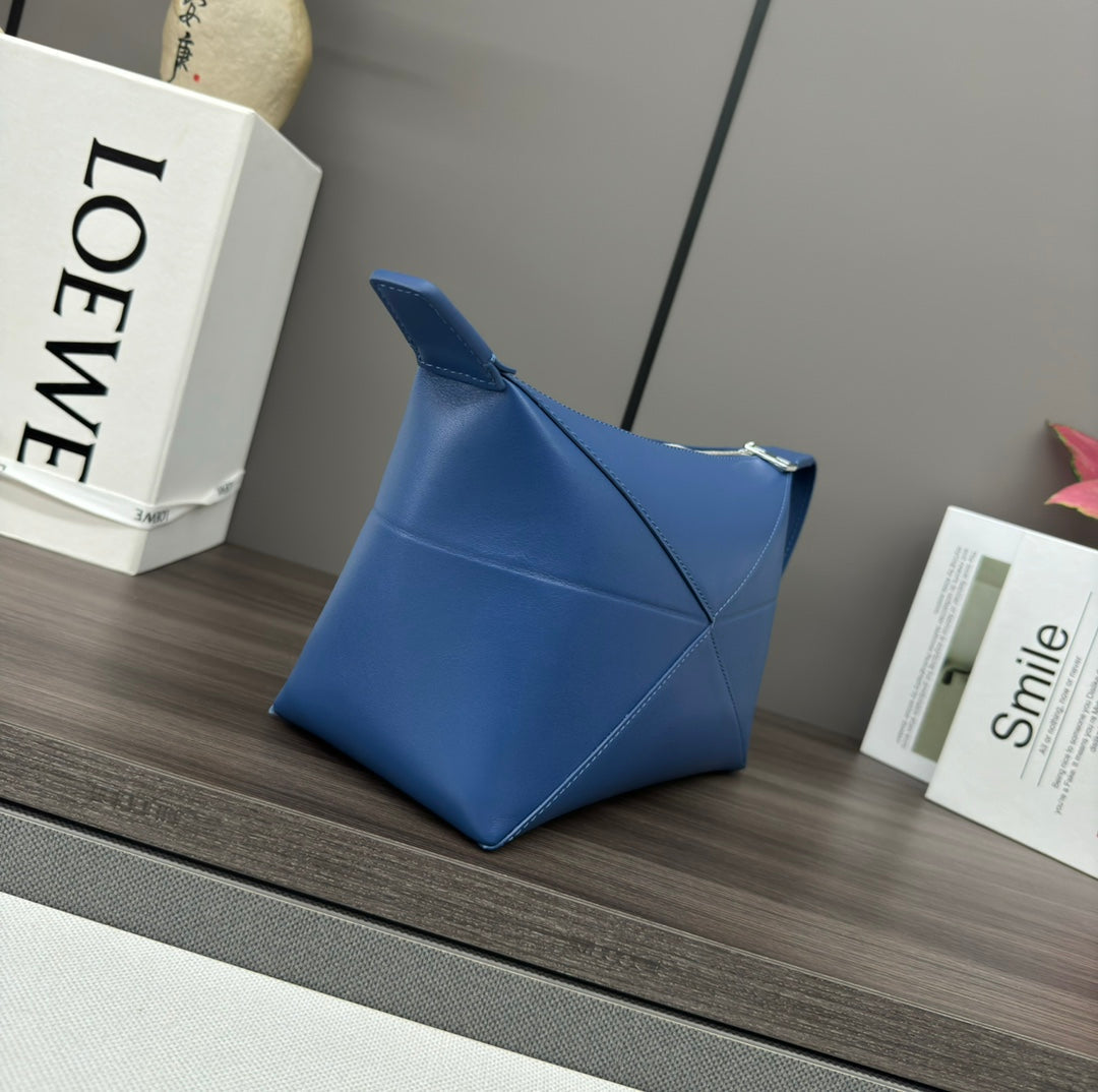 PUZZLE FOLD WASH 22 BAG IN ROYAL BLUE SHINY CALFSKIN mysite