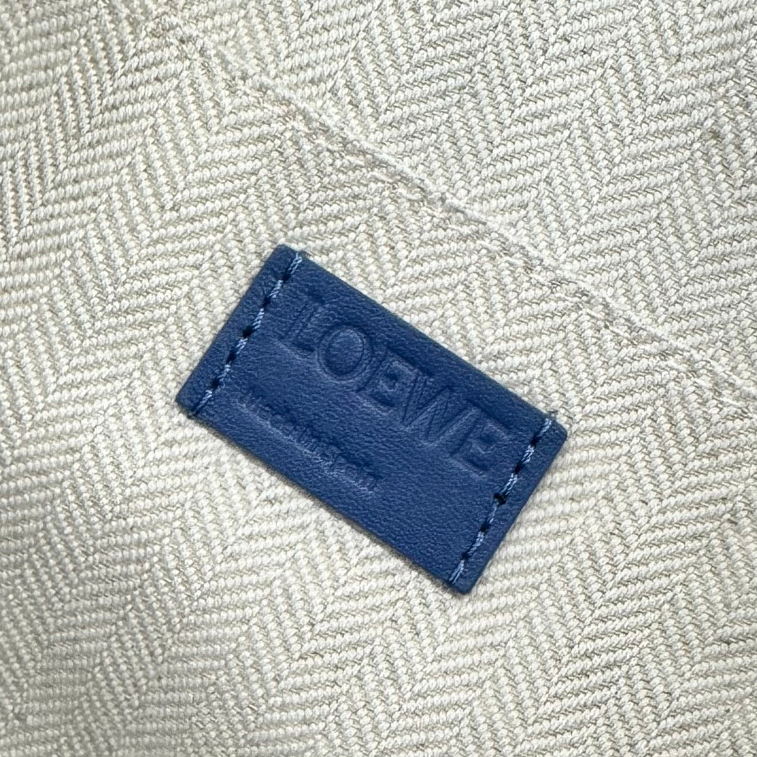 PUZZLE FOLD WASH 22 BAG IN ROYAL BLUE SHINY CALFSKIN mysite