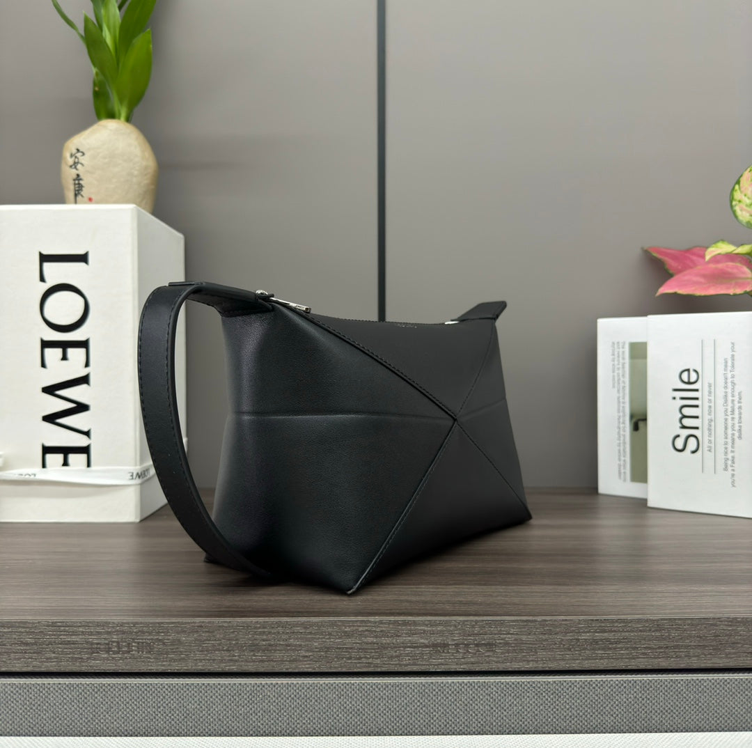 PUZZLE FOLD WASH 22 BAG IN BLACK SHINY CALFSKIN mysite