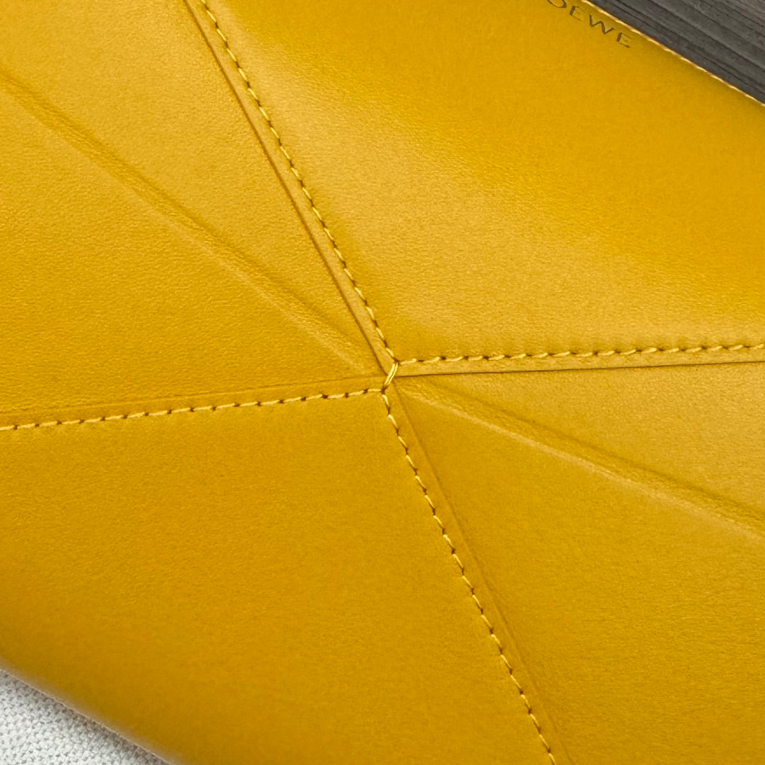 PUZZLE FOLD WASH 22 BAG IN BANANA YELLOW SHINY CALFSKIN mysite