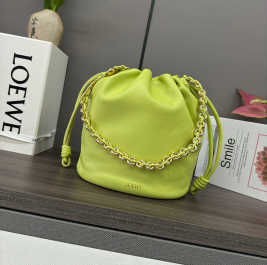 LOE 32 FLAMENCO PURSE BUCKET IN PEAR GREEN LAMBSKIN mysite