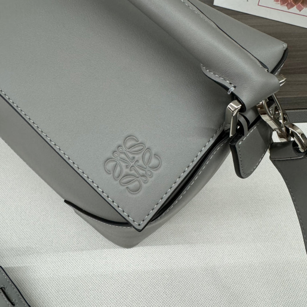 LOE PUZZLE LARGE 36 BAG IN GRAY CALFSKIN mysite
