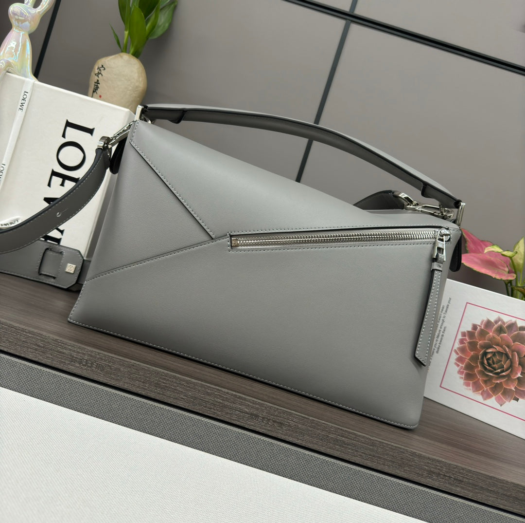 LOE PUZZLE LARGE 36 BAG IN GRAY CALFSKIN mysite