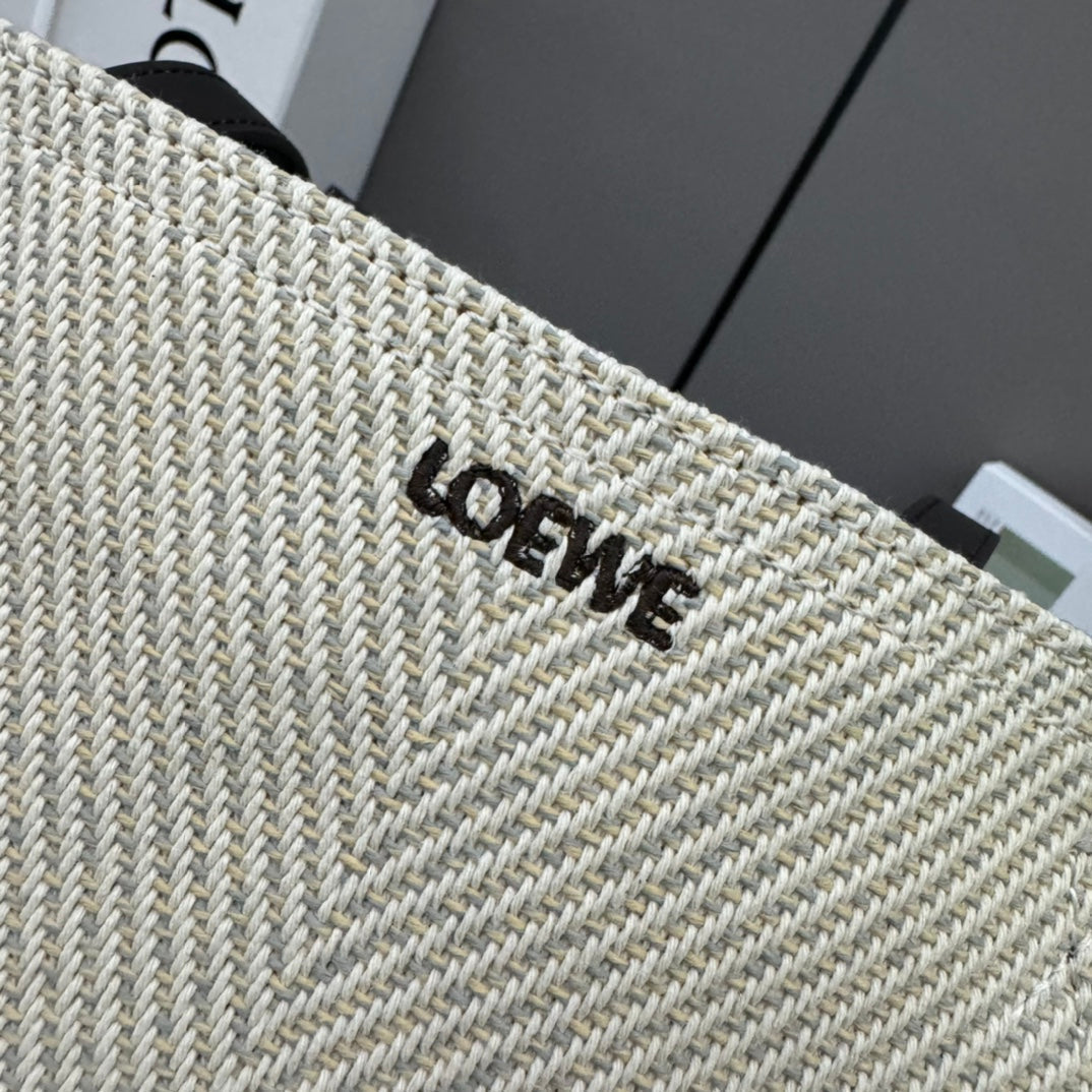 LOE 31 FUZZLE FOLD IN WHITE CANVAS mysite