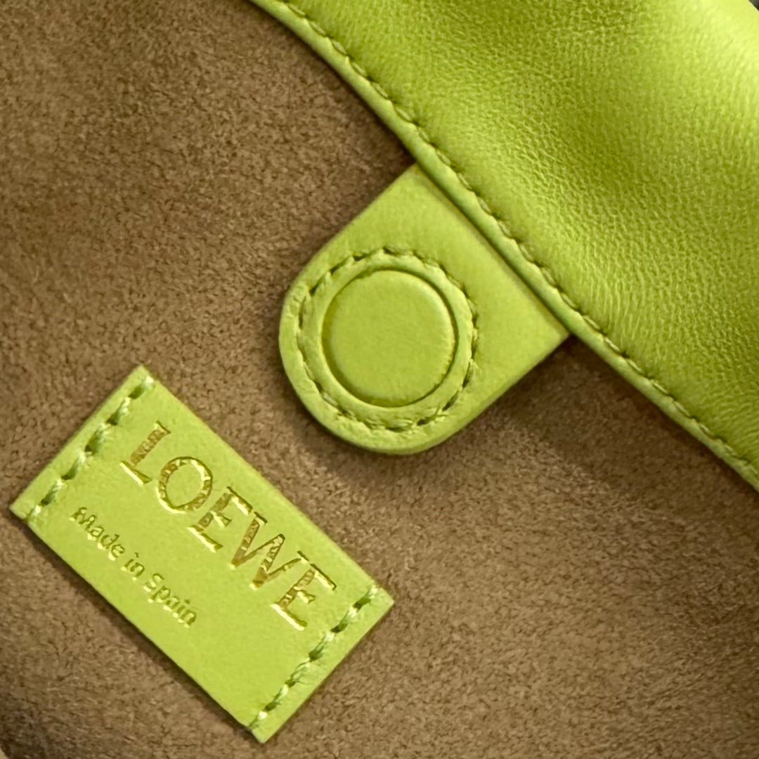 Loewe Flamenco Purse 23 Lime Lambskin Ghw mysite
