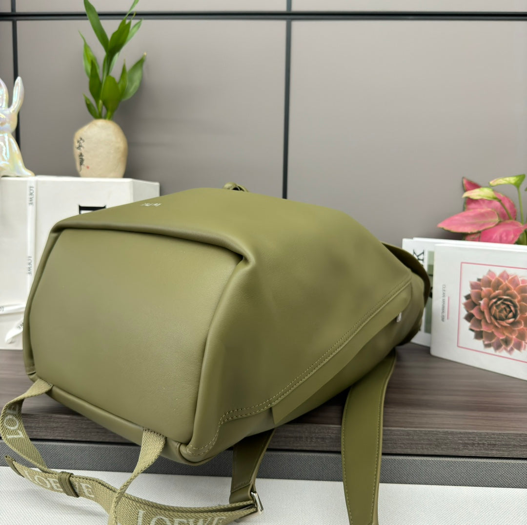 FLAMENCO 40 BACKPACK IN CROCODILE GREEN SHINY SUPPLE CALFSKIN mysite