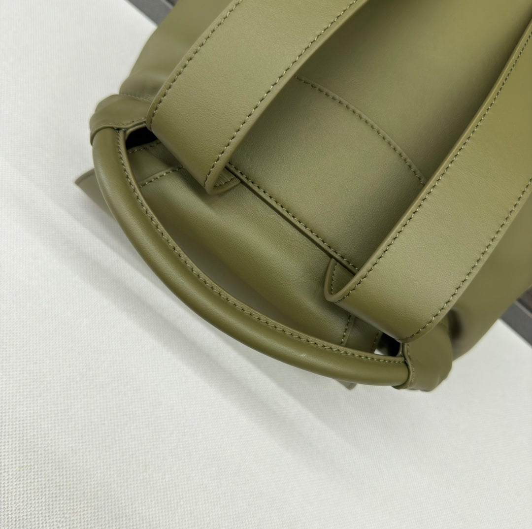 FLAMENCO 40 BACKPACK IN CROCODILE GREEN SHINY SUPPLE CALFSKIN mysite