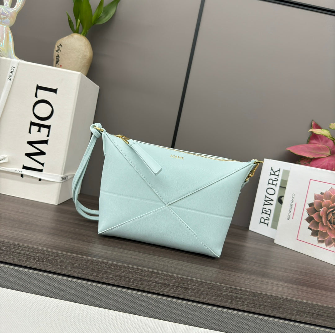 LOE MINI 23 FUZZLE FOLD POUCH IN LIGHT BLUE CALFSKIN mysite