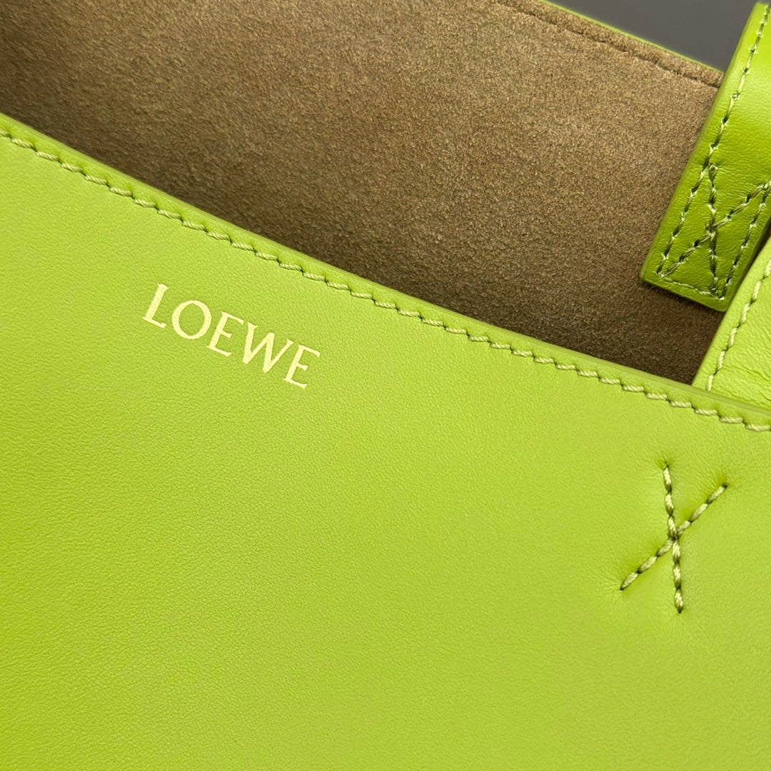 LOE 31 FUZZLE FOLD IN GREEN CHARTREUSE CALFSKIN mysite