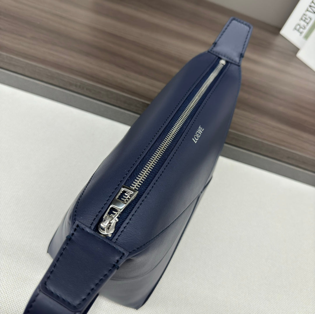 PUZZLE FOLD WASH 22 BAG IN PRUSSIAN BLUE SHINY CALFSKIN mysite