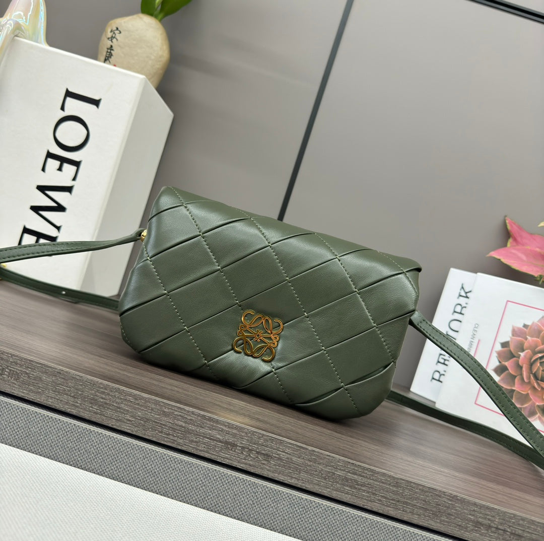 Loewe 25s Puffer Goya Bag 20 Bottle Green Lambskin mysite