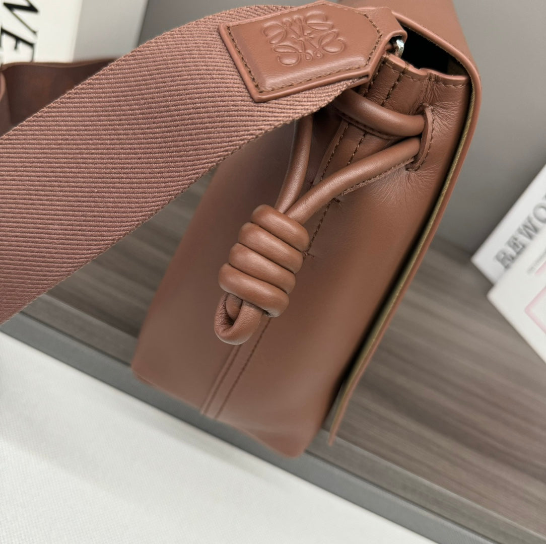 FLAMENCO SATCHEL 34 IN PECAN BROWN SHINY SUPPLE CALFSKIN mysite