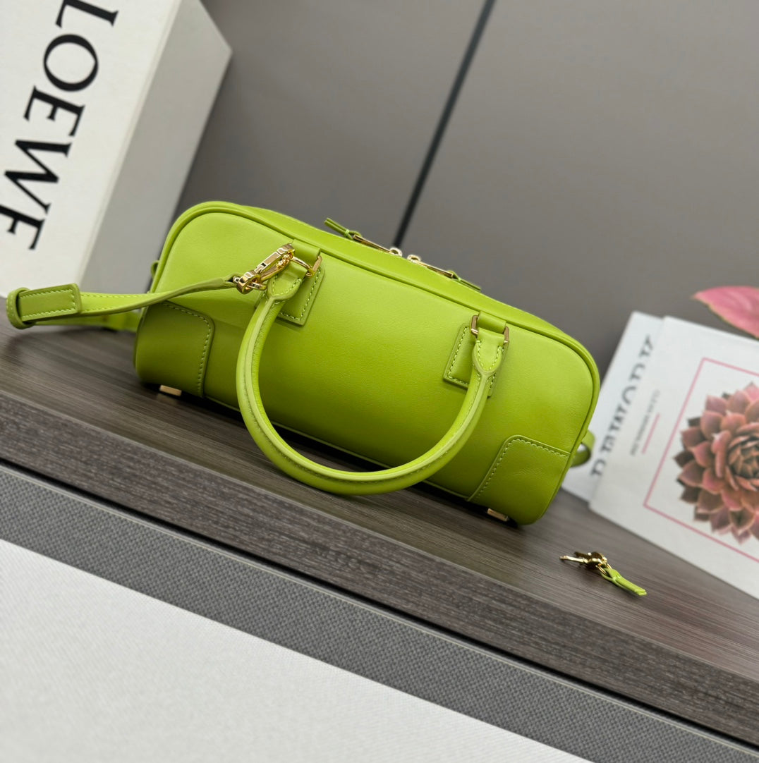 AMAZONA 23 CROPPED BAG IN PEAR GREEN SOFT GRAINED CALFSKIN mysite