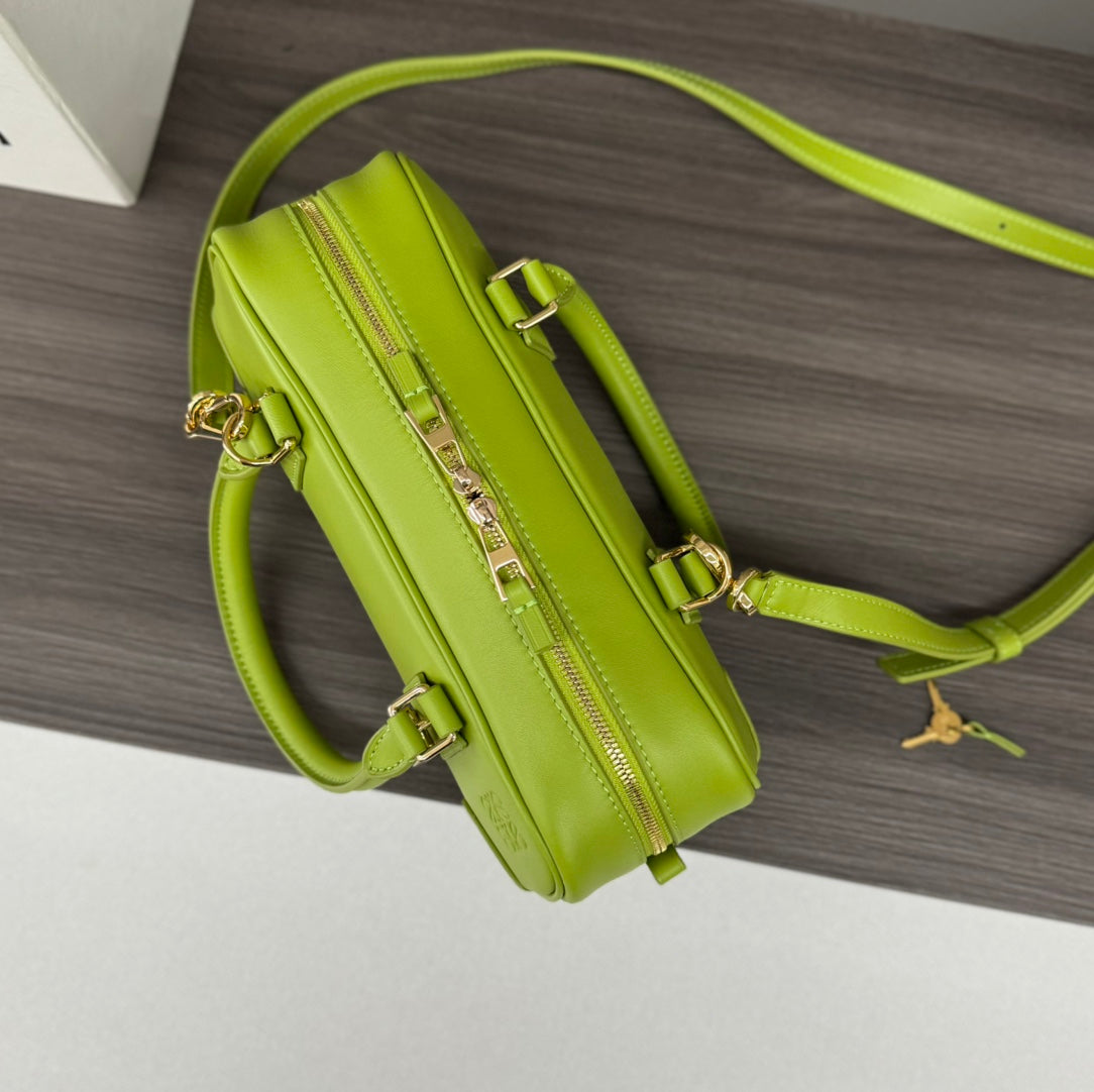AMAZONA 23 CROPPED BAG IN PEAR GREEN SOFT GRAINED CALFSKIN mysite
