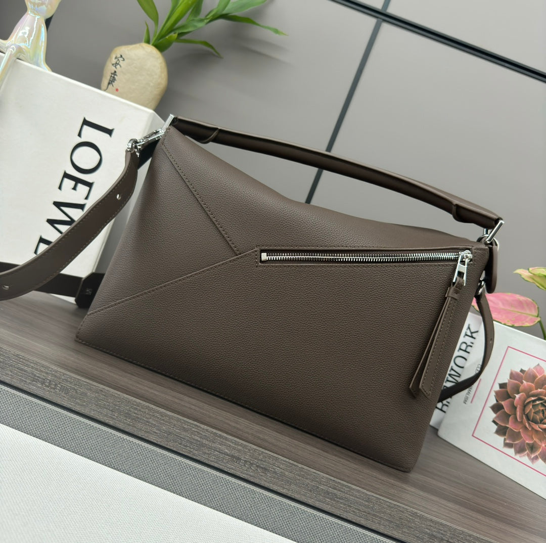 LOE PUZZLE 33 BAG IN WENGE BROWN CALFSKIN mysite