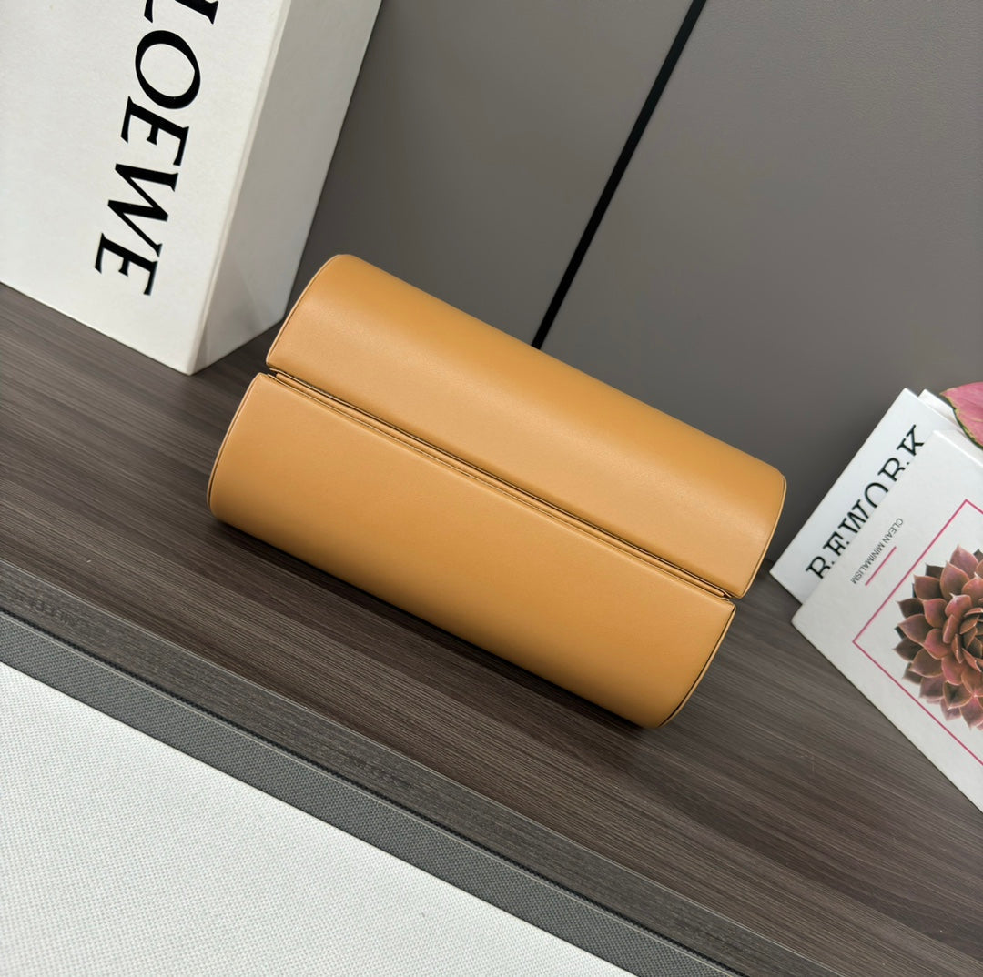 CYLINDER BAG 25 IN PEANUT BROWN CALFSKIN mysite