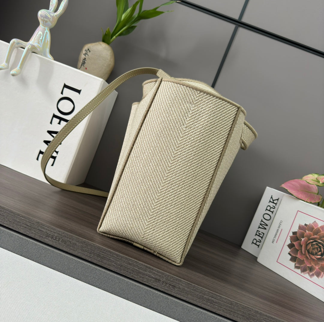 LARGE 30 LOEWE FONT TOTE IN ECRU JACQUARD CANVAS mysite