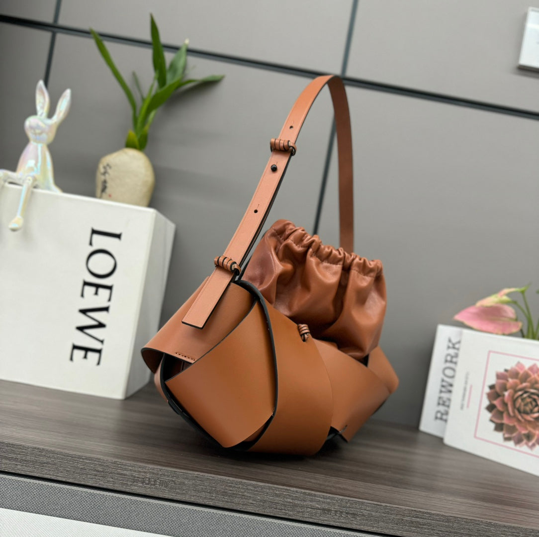 LOE INTERLACED HOBO 38 BAG IN BRONZE BROWN CALFSKIN mysite