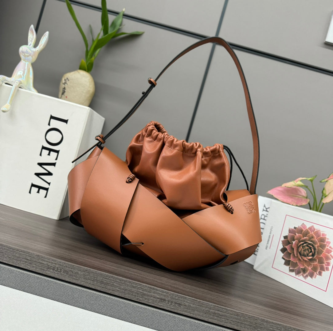 LOE INTERLACED HOBO 38 BAG IN BRONZE BROWN CALFSKIN mysite