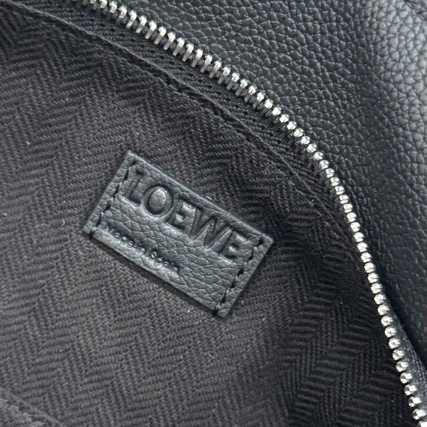 Loewe Puzzle Waist Bag 24 Black Cowhide mysite