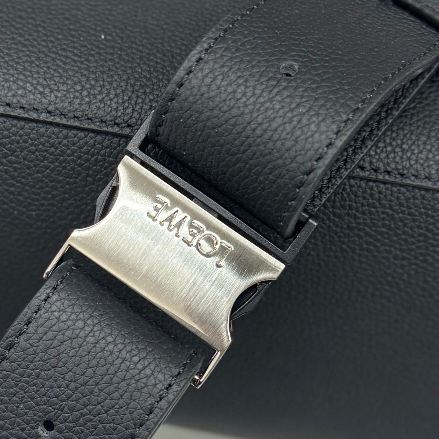 Loewe Puzzle Waist Bag 24 Black Cowhide mysite