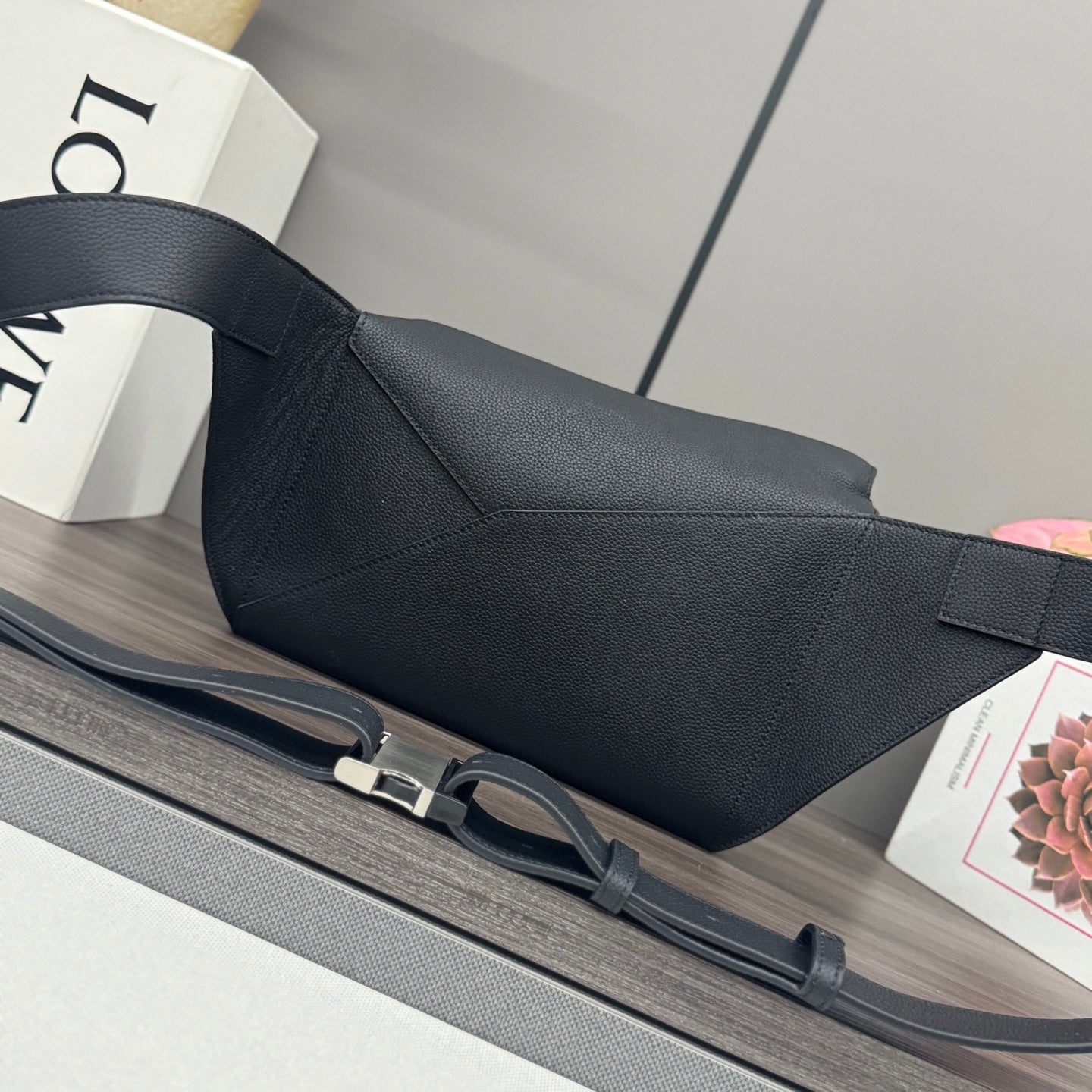 Loewe Puzzle Waist Bag 24 Black Cowhide mysite