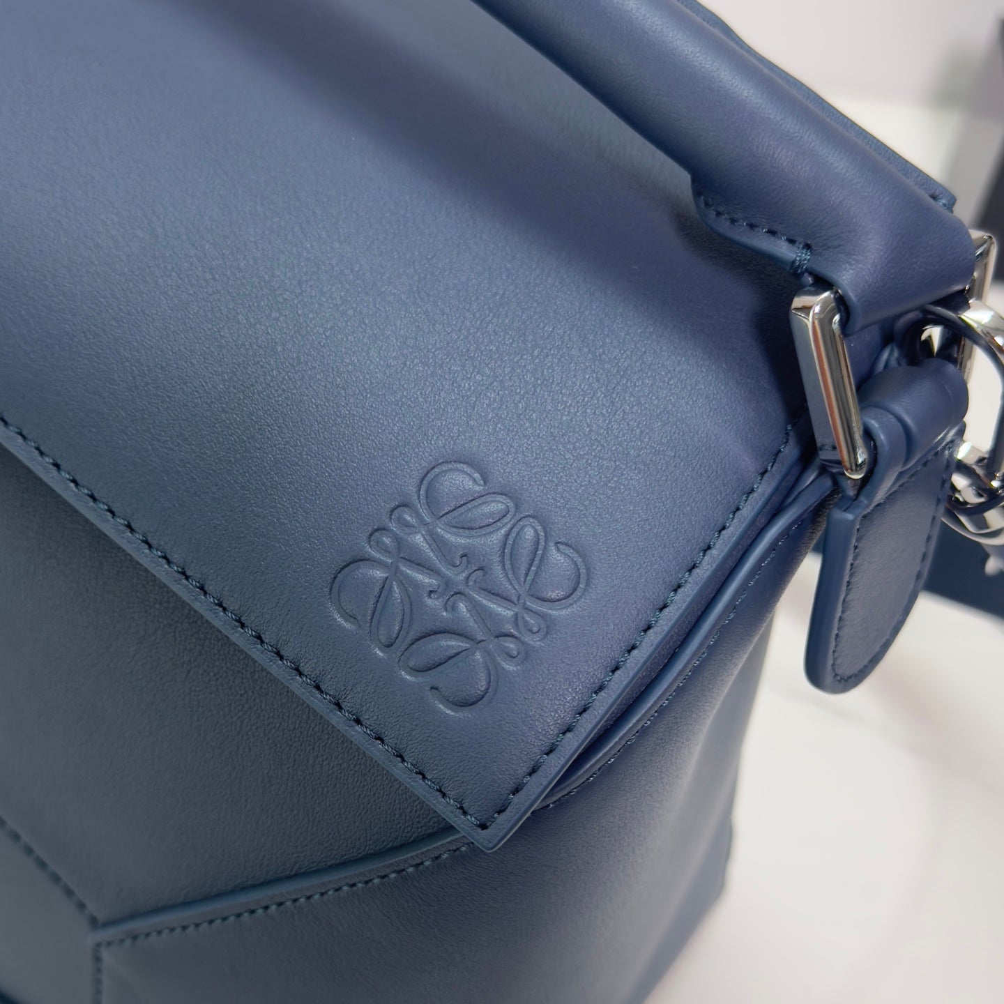 Loew Puzzle Edge Large Bag 33cm Indigo Dye Calfskin mysite