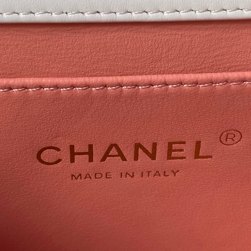 MINI FLAP BAG 19 IN WHITE CALFSKIN WITH DOUBLE GOLD BALL mysite