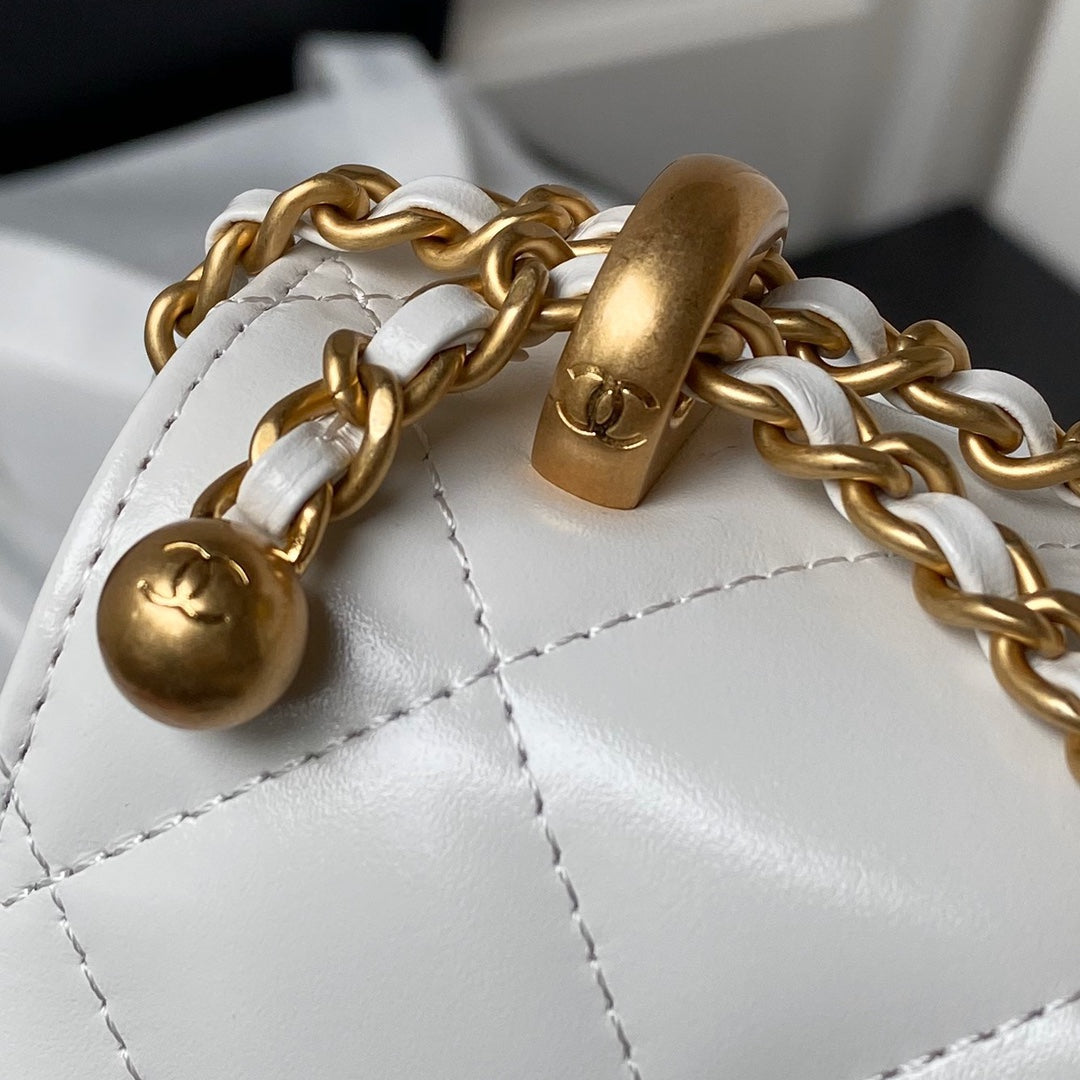 FLAP BAG 22 IN WHITE CALFSKIN WITH DOUBLE GOLD BALL mysite