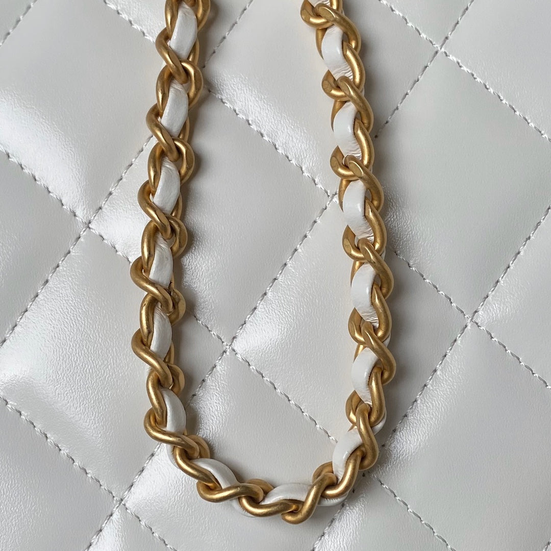 FLAP BAG 22 IN WHITE CALFSKIN WITH DOUBLE GOLD BALL mysite