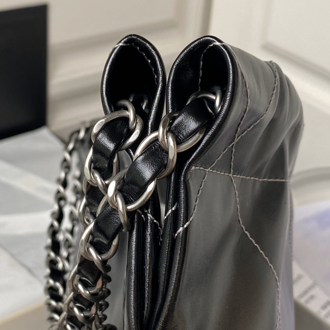 cc 22 hobo 35cm black and silver lambskin silver hardware